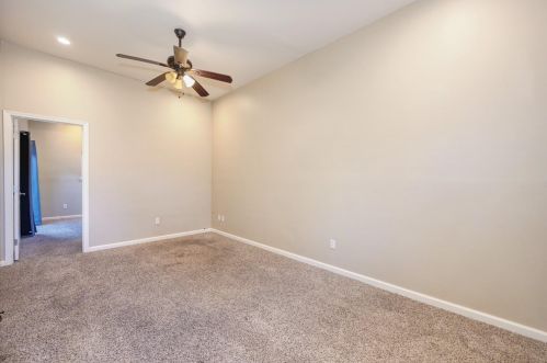 5652 Walnut Ave, Citrus Heights CA  95662-5316 exterior