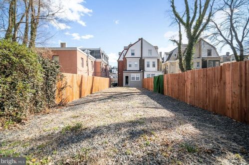 619 Chelten Ave, Philadelphia PA 19126-3825 exterior