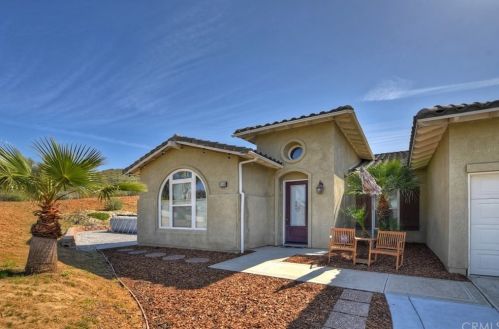 5550 Indian Palms Dr, Riverside, CA 92509-3964