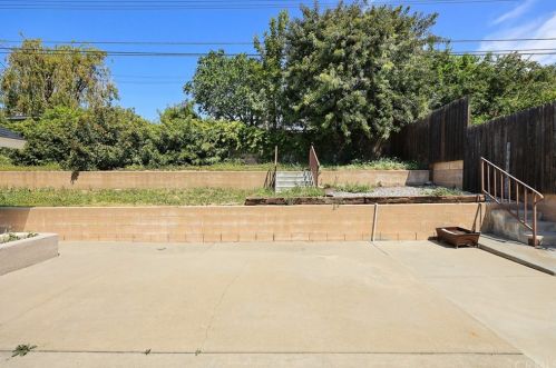 917 Notre Dame St, Upland CA 91786-2761 exterior