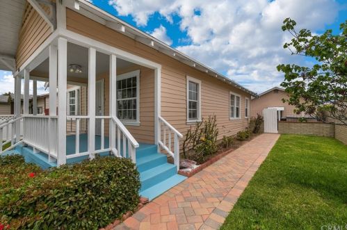518 Rose St, Anaheim CA  92805-2118 exterior