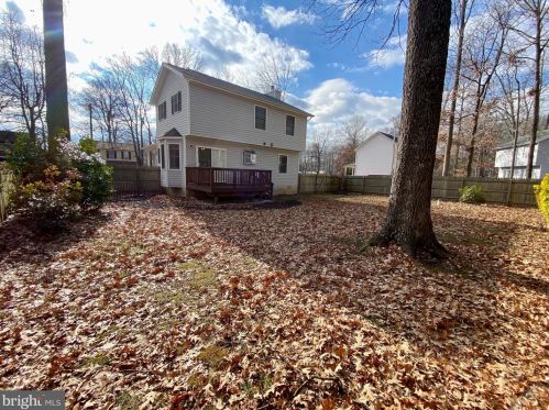 1304 Avalon Blvd, Shady Side MD 20764-9683 exterior