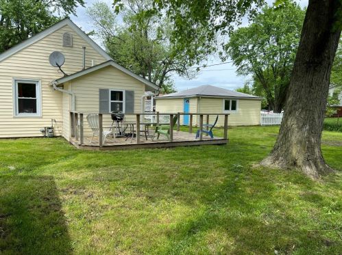 2710 40 St, Hammond IN 46322-2731 exterior