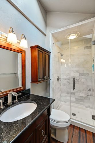 8300 County Line Rd, Willowbrook IL  60527-5719 exterior