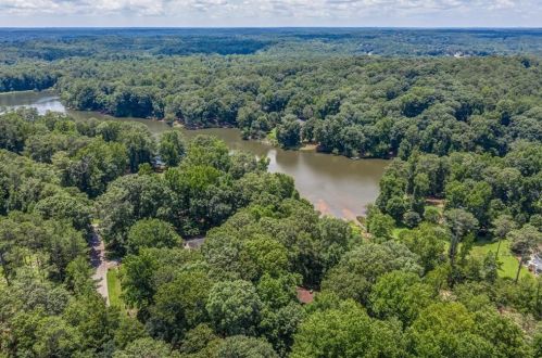 5055 Shore Dr, Conyers GA  30094-4711 exterior