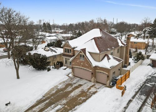 753 Lombard St, Elmhurst, IL 60126-1727