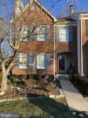 3269 Greco Ct, Woodbridge, VA 22192-1095