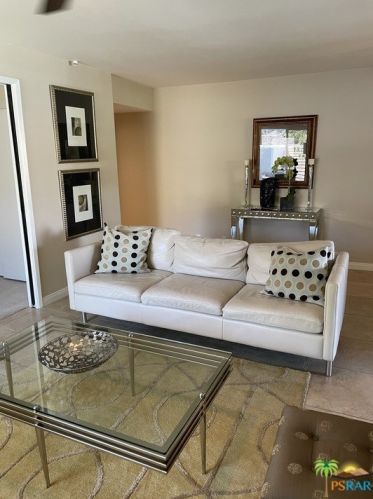 5205 Waverly Dr, Palm Springs, CA 92264-6180