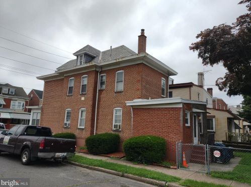 1050 Genesee St, Trenton, NJ 08610-6224