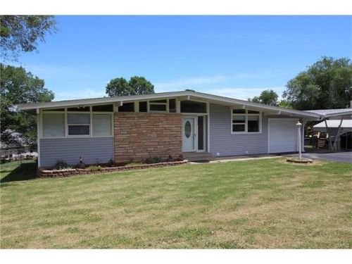 330 Becker Dr, Festus, MO 63028-4205