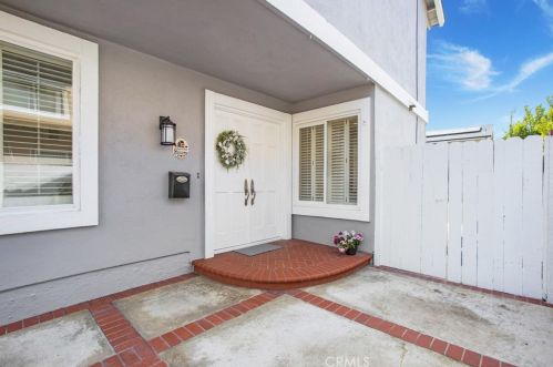 20881 Woodlea Ln, Huntington Beach, CA 92646-6421