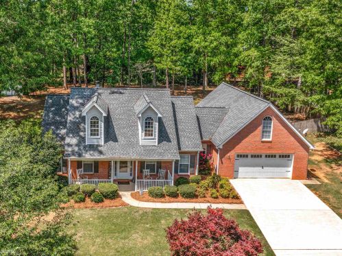 137 Crown Oaks Dr, Stockbridge, GA 30281-7111