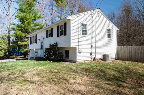 7 Westgate Rd, Derry, NH 03038-3735