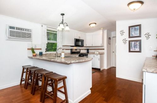 321 Chestnut Hill Rd, Rochester, NH 03867-5144