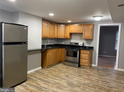 1252 31st St, Philadelphia PA  19121-4402 exterior
