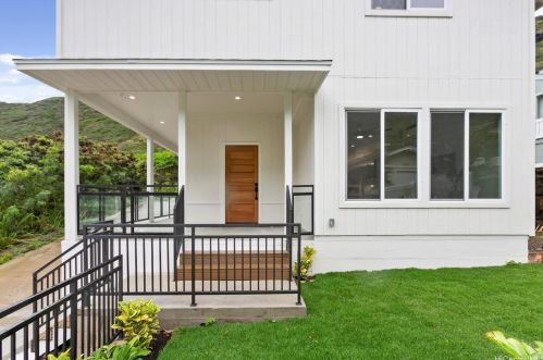 1280 Miloiki St, Honolulu, HI 96825-3200