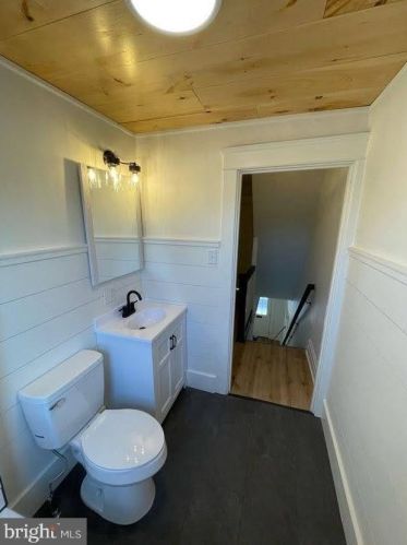 432 Ruby St, Lancaster PA  17603-5067 exterior