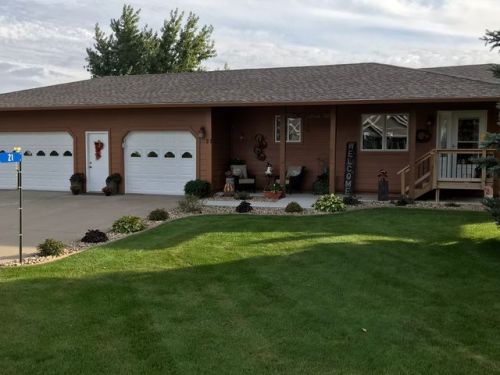 21 Golf Dr, Smiths Park, SD 57075-7300