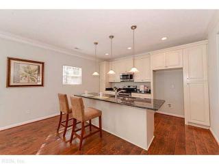 3468 Bessie St, Norfolk, VA 23513-1608