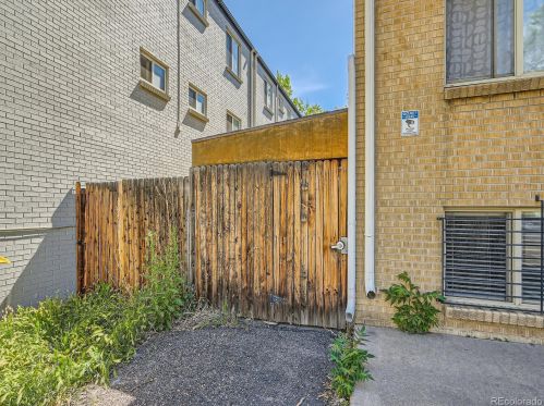 1435 Elizabeth St, Denver CO  80206-2324 exterior