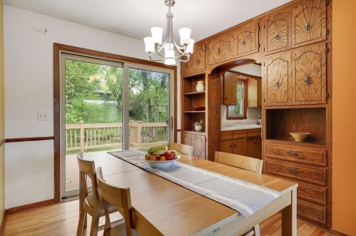 656 17th Ave, Saint Paul MN  55112-6523 exterior