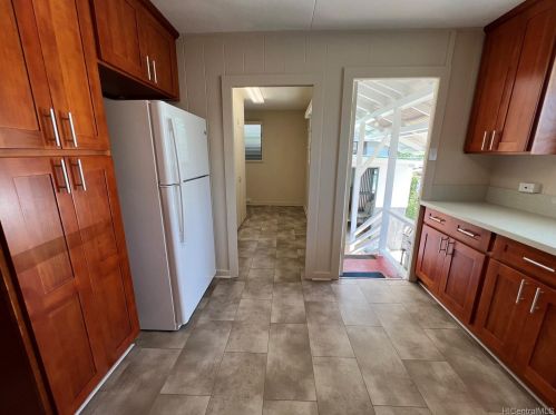 2613 Pauoa Rd, Honolulu, HI 96813-1112