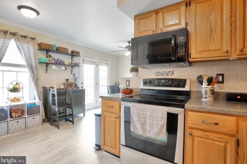 6 Spangler Ct, Graceham MD 21788-1791 exterior