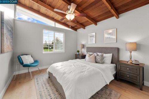 2248 Huron Dr, Concord CA  94519-2033 exterior