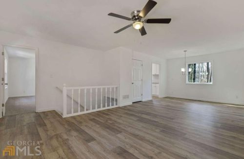 323 Briar Rdg, Holly Springs, GA 30189-5105