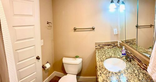 2250 Zuni St, Englewood CO  80110-1058 exterior