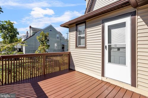 26 Crescent Blvd, Camden NJ  08108-1042 exterior