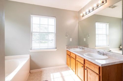4013 Angels Dr, Stockbridge GA  30281-7969 exterior