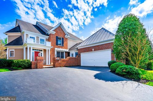 15645 Turtle Point Dr, Gainesville, VA 20155-3216