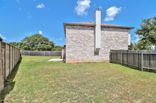 2201 Little Tree Bnd, Cedar Park, TX 78613-1529
