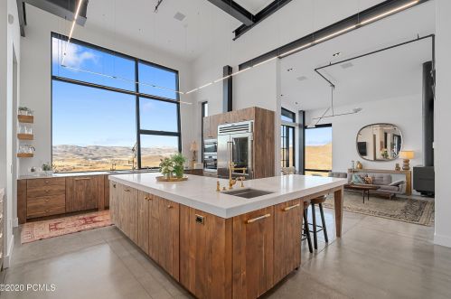 27 Normans Way, Park City UT 84060-6895 exterior