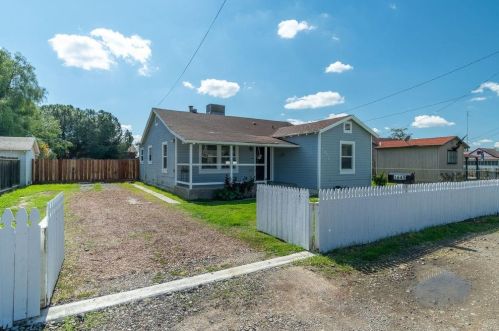 1645 Canal Farm Ln, Los Banos CA 93635-4405 exterior