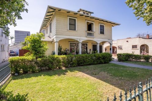 1102 French St, Santa Ana, CA 92701-3743