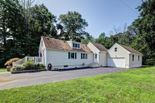 1080 Meriden Ave, Southington, CT 06489-4007
