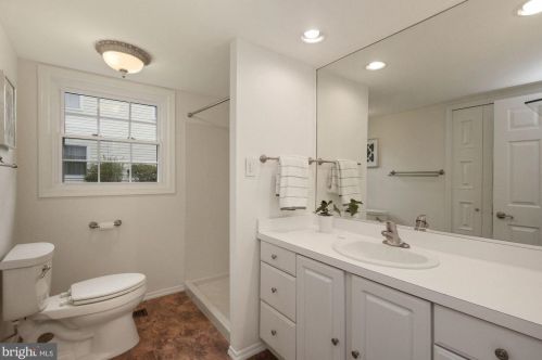 3224 Birchtree Ln, Silver Spring MD 20906-3032 exterior