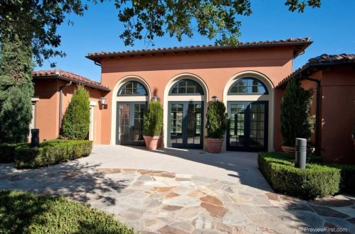 38 Latitude, Irvine CA  92618-8821 exterior