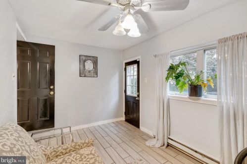 627 16th St, Philadelphia PA  19130-3415 exterior