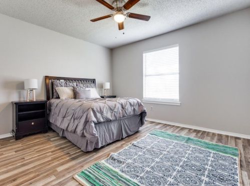 2817 Meadow Dr, Fort Worth TX  76133-7288 exterior