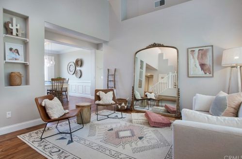 3719 Sandpoint Ct, Carlsbad, CA 92010-7068