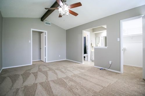 6900 Penhurst Dr, Fort Worth TX 76133-6422 exterior