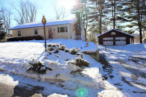 58 Highland Ave, Hinsdale, NH 03451-2102
