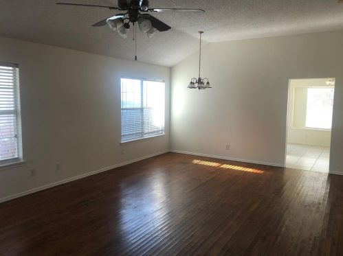 1706 Lantana Dr, Garland TX  75040-2820 exterior