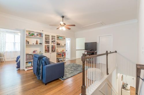 1648 Beacon Hill Blvd, Atlanta GA  30329-2556 exterior