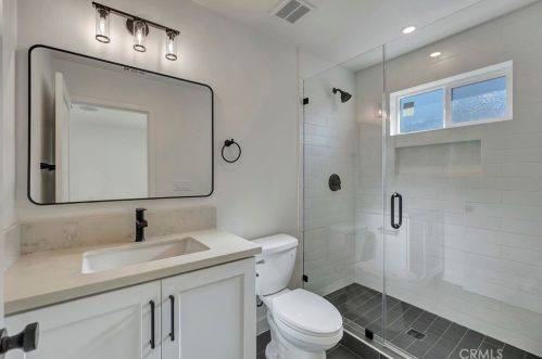 535 Zeyn St, Anaheim CA  92805-2654 exterior