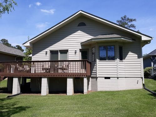 108 Golf Ln, Mc Cormick, SC 29835-3217