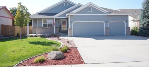 204 Tartan Dr, Loveland, CO 80534-7427